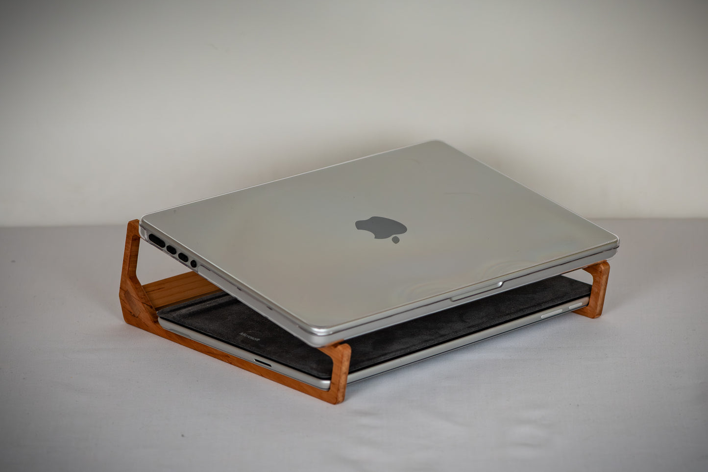 Namu Laptop Stand